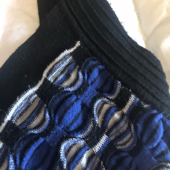 Unique Knit Top - Picture 3 of 4